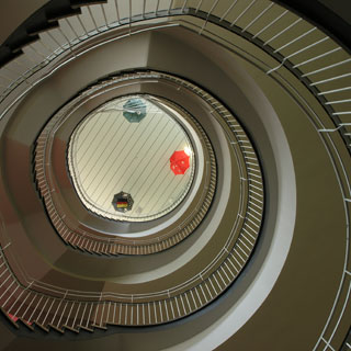 treppenhaus zur ausstellung
